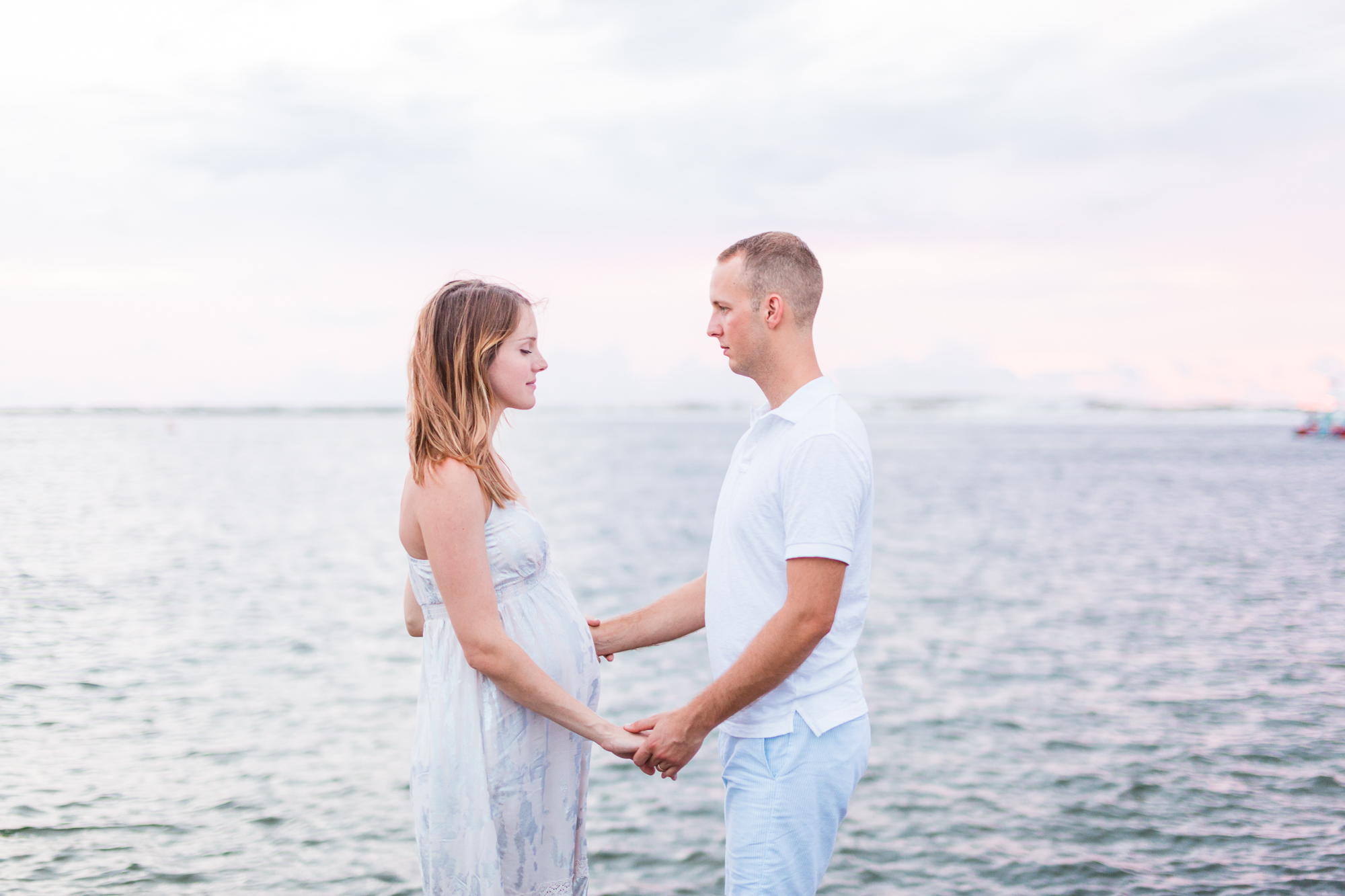 romantic maternity session in Destin Florida by Lily & Sparrow Photo Co