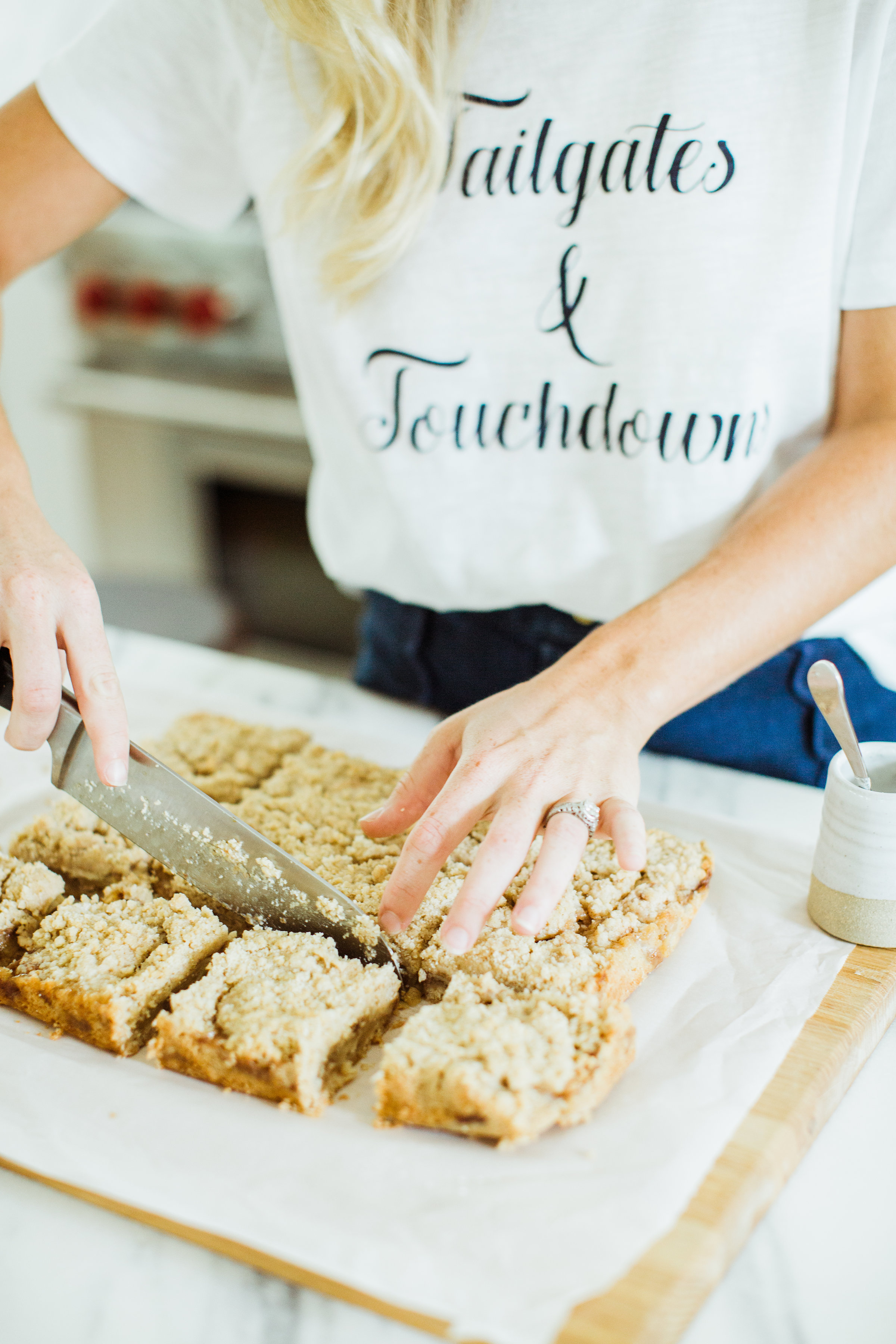 elisabeth and butter fall apple pie bars